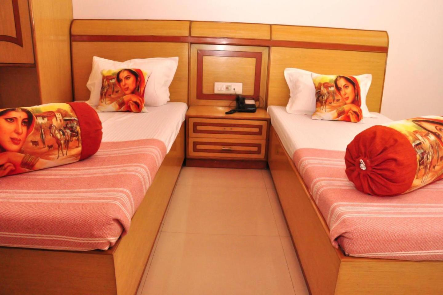 Hotel Blue Bell - Karol Bagh New Delhi Exterior photo